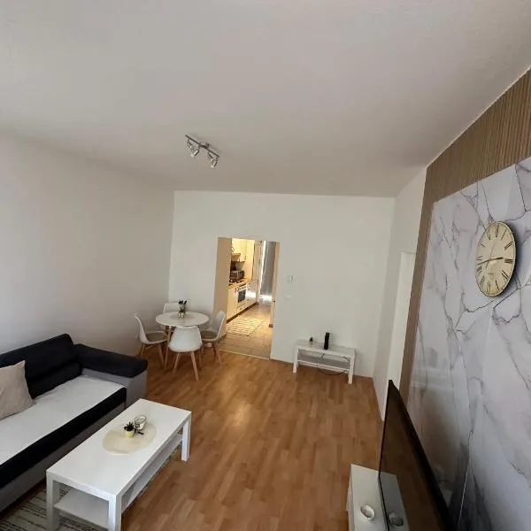 Cozy Ground Floor Apartment Near U6 Easy Access to Center, hotell i Wien