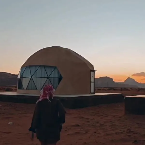 Olivia Rum Luxury Bubbles & Jeep Tours, hotel i Wadi Rum