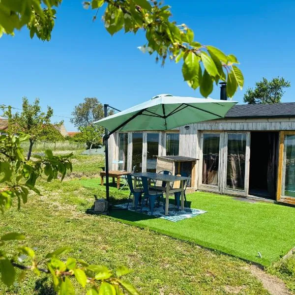 CHALET EN BOIS PRIVATIF ST POURCAIN SUR SIOULE, hotel di Bransat