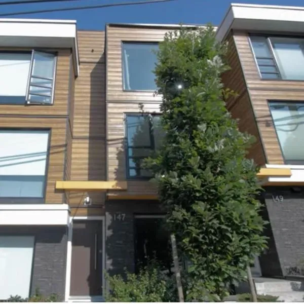NorthVan Elite Townhouse, hotel i North Vancouver