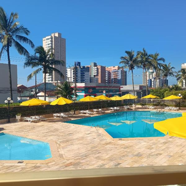 Apartamento T16 3 dormitórios com ar-condicionado em Mongaguá
