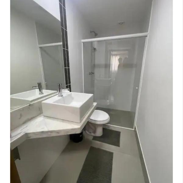 Apto luxuoso com lazer completo na quadra do mar - Foto 3