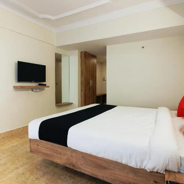 Capital O Sri Suprabhat Grand Near Kachiguda Railway Station, готель у місті Гайдарабад