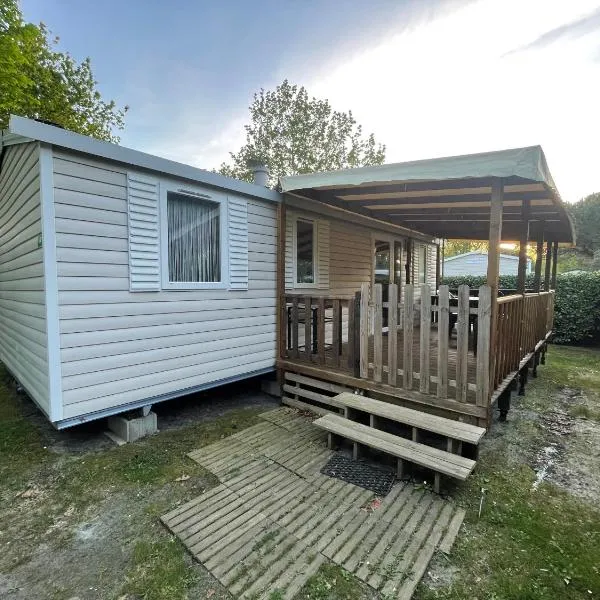 Mobilhome 8 pers climatisé La Reserve 4 étoiles Gastes piscine proche lac, hotel din Gastes
