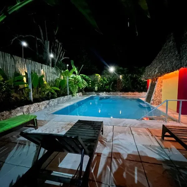 Lamanai Hotel & Marina, khách sạn ở Orange Walk