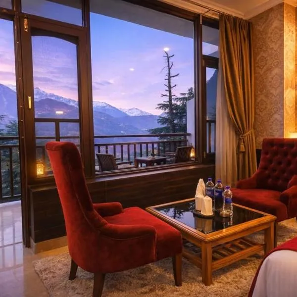 Hotel Holiday Hill Mcleodganj-Near to Dalai Lama Temple & Mall Road, ξενοδοχείο σε Νταραμσάλα