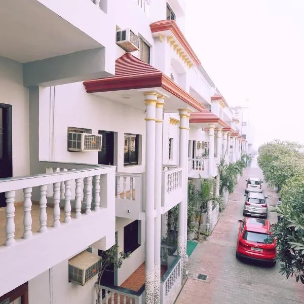 Hotel Kridha Residency - Opposite Prem Mandir Vrindavan, hotelli kohteessa Mathura