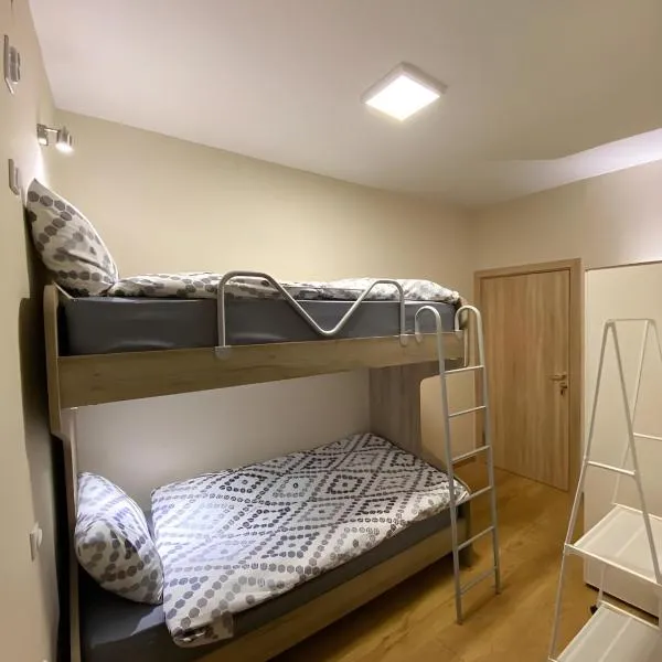 Atlas Hostel, hotel en Skopie