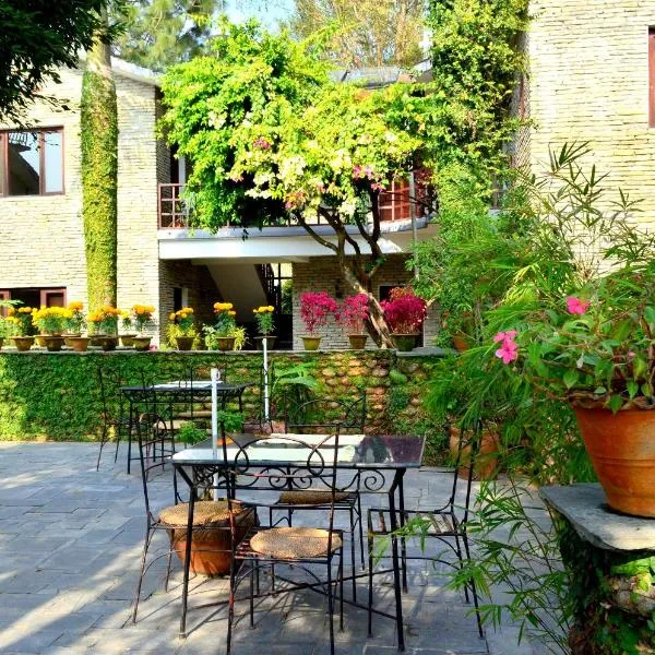 Mum's Garden Resort: Bākhri Kharka şehrinde bir otel