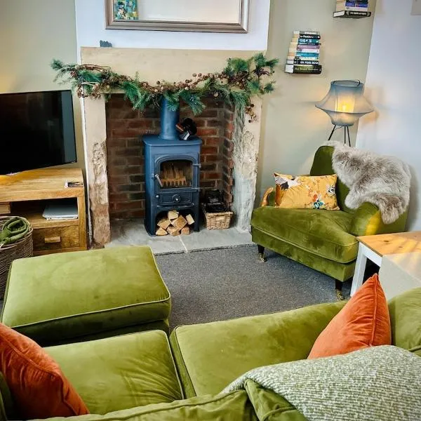No5 The Dale with Wood Burning Stove, hotel in Wirksworth