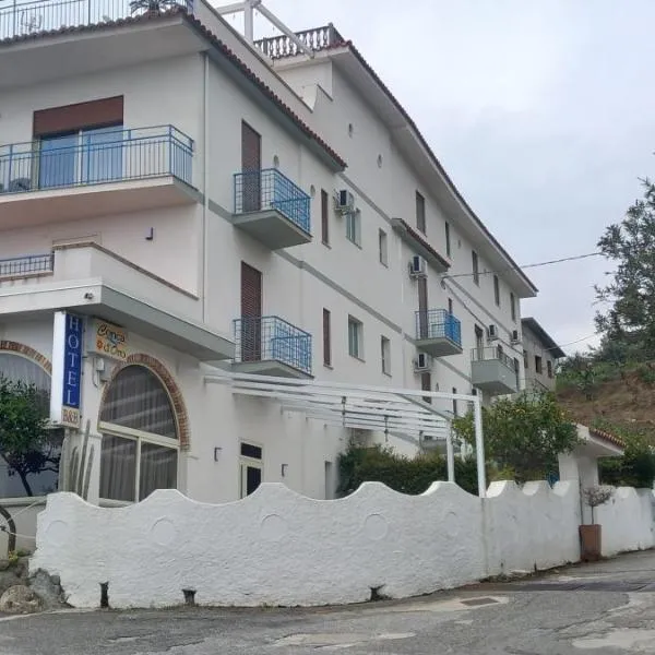 Hotel Conca d'Oro, hotel v destinácii Stalettì