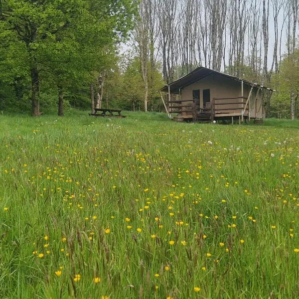 Deer Barn Retreats, готель у місті Hockworthy