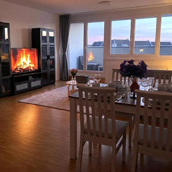 2BR Modern Apt in Berlin and Parking Sleeps 6, hotel en Berlín