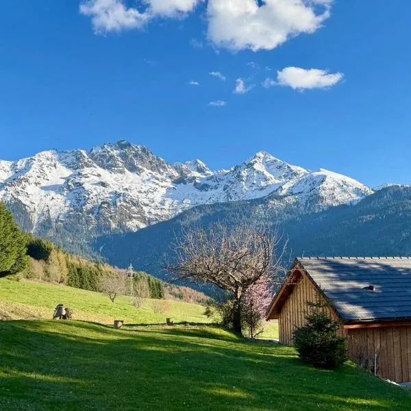 Le Crystalia, hotel u gradu 'Prabert'
