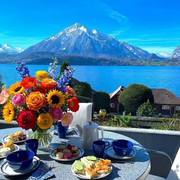 Lake Thun Alps Scenic Views and Concierge by SwissHut, hotel a Sigriswil