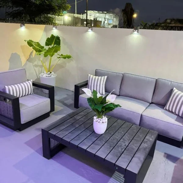 Casa Mi Luz - Family-Friendly 3BR Stay with Parking & Self Check-in, hotelli San Juanissa