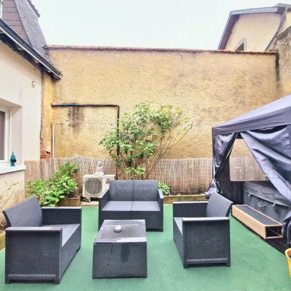 Cosy atelier, отель в городе Вьерзон