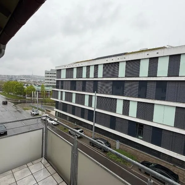 Central 3-Room Apartment for 5, hotel Stuttgartban