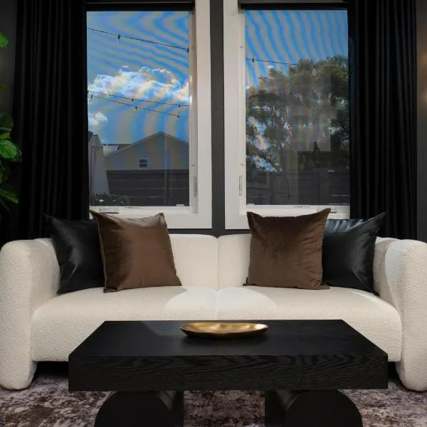 3BR & 3BA Downtown Modern Artsy Home Fully Equipped with Patio, hotell i Tampa