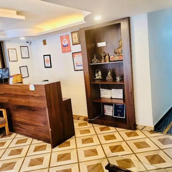 Hotel Blue Heaven Manali Mall Road photo 2