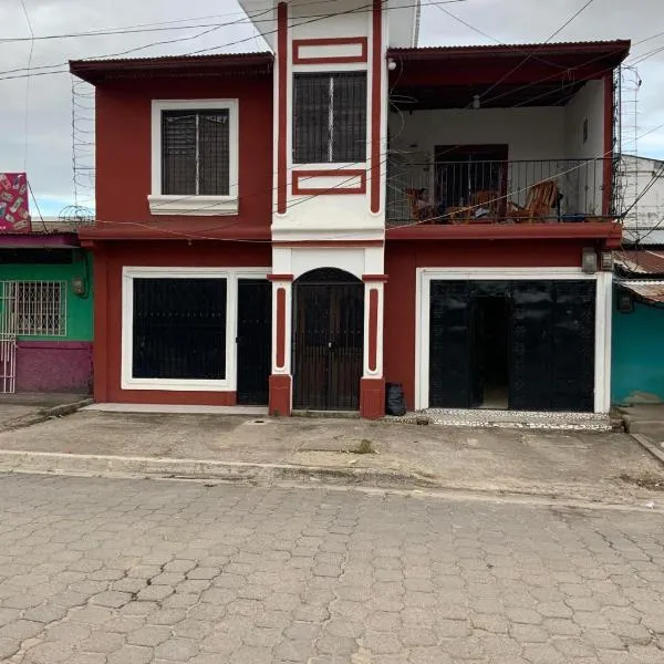 CASA La DOLCE VITA FRANCOPHONE, hotell i Estelí