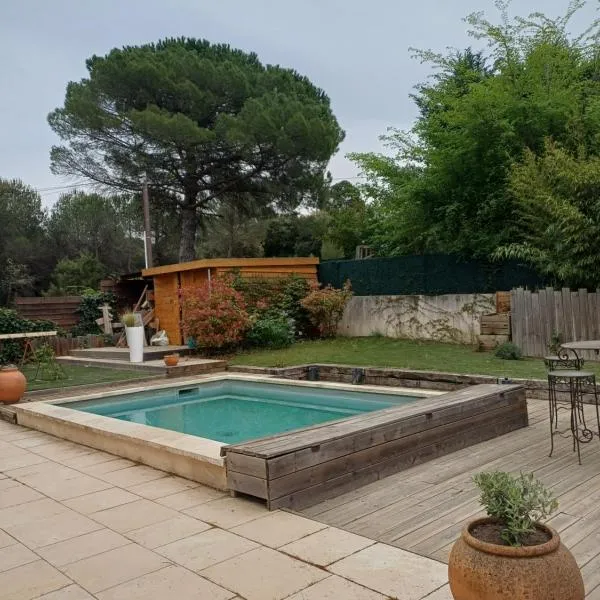 Studio en Luberon, hotel en La Bastidonne