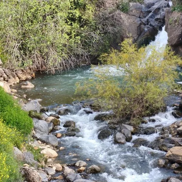 Sanabl Druze Hospitality, hotell i Ein Kinya