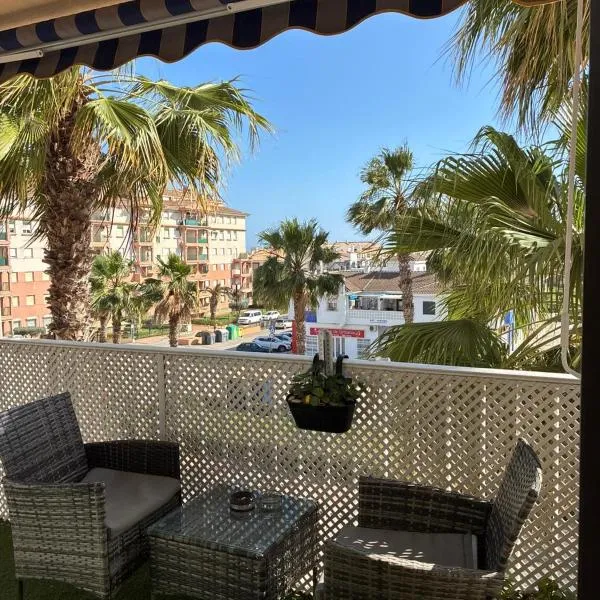 Los Lentiscares Apartment, khách sạn ở Torrox Costa