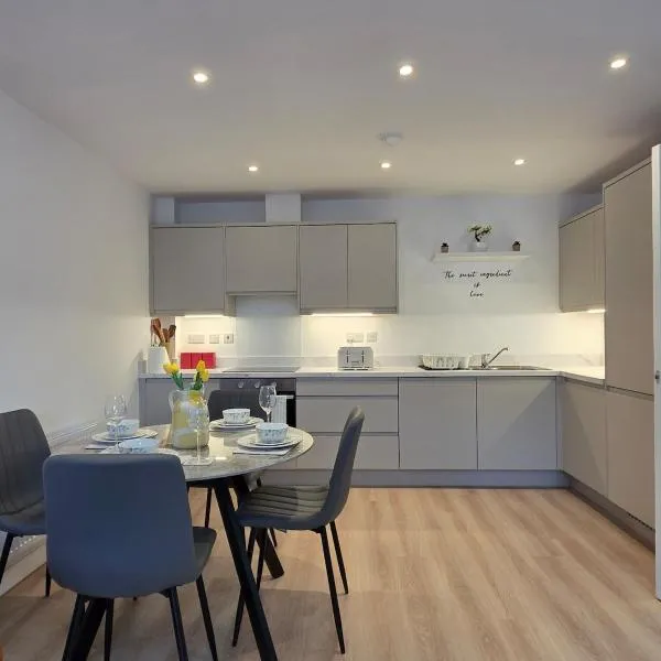 Central Belfast New Modern Spacious Two Bed Apartment, отель в Белфасте