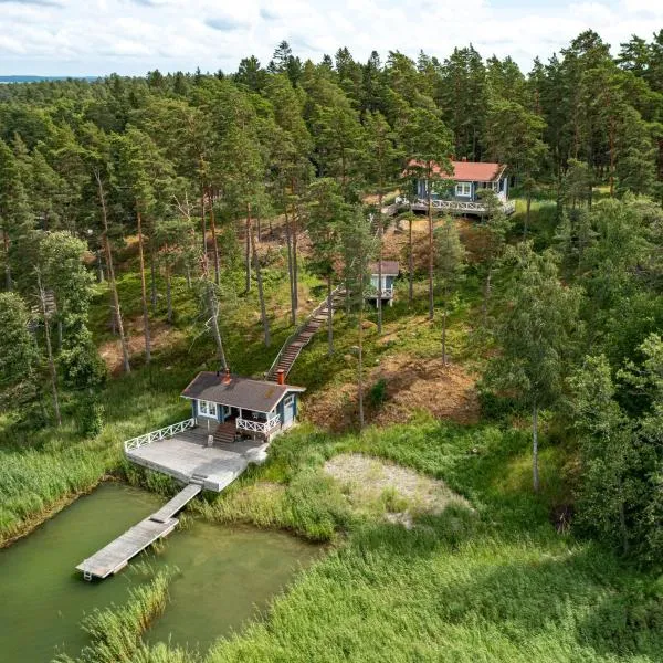 Villa Mats - Private property with seaside sauna, hotel a Spikis