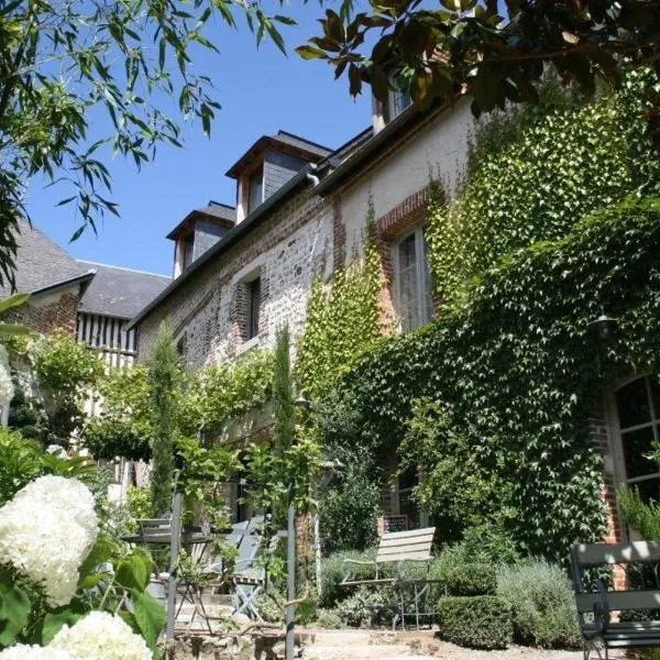 La Cour Sainte Catherine demeure de charme、オンフルールのホテル