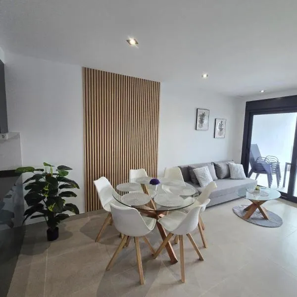 Sofia 2 bedroom La Mata Apartment, hotel di Torrevieja