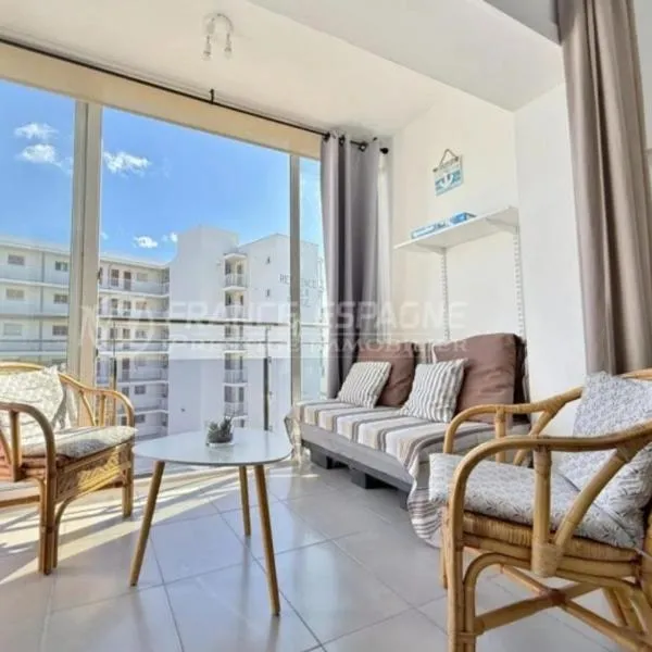 Estudio a 30 m. de la playa/PKG comunitario AV 12, hotell i Roses