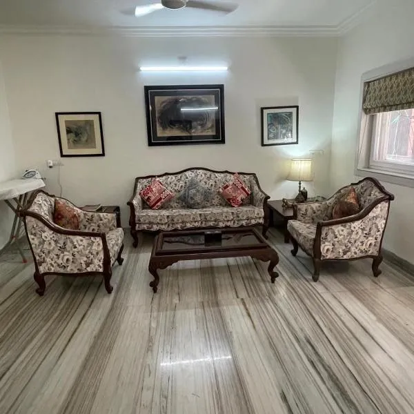 Ishan Apartments 3BHK Individual Rooms, Hotel in Vadodara