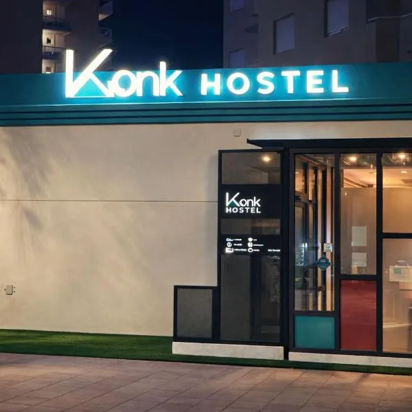 Konk Hostel, hotel in La Manga del Mar Menor