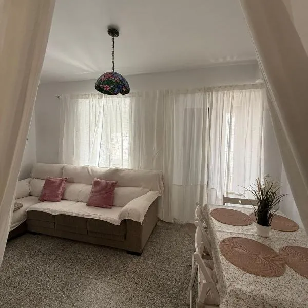 Casa de la abuela Tere Caminito del Rey, Valle de Abdalajís, Málaga, hotel in Valle de Abdalagís