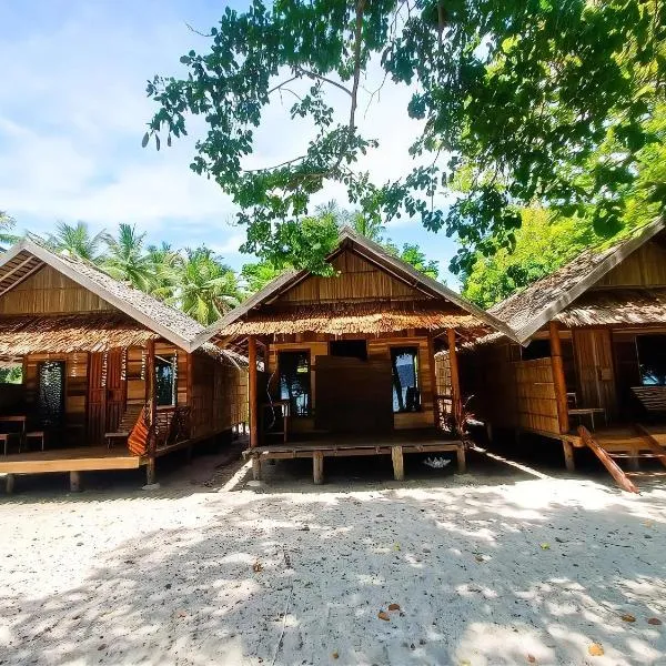 Kemmi Homestay Raja Ampat, hotel en Merpati
