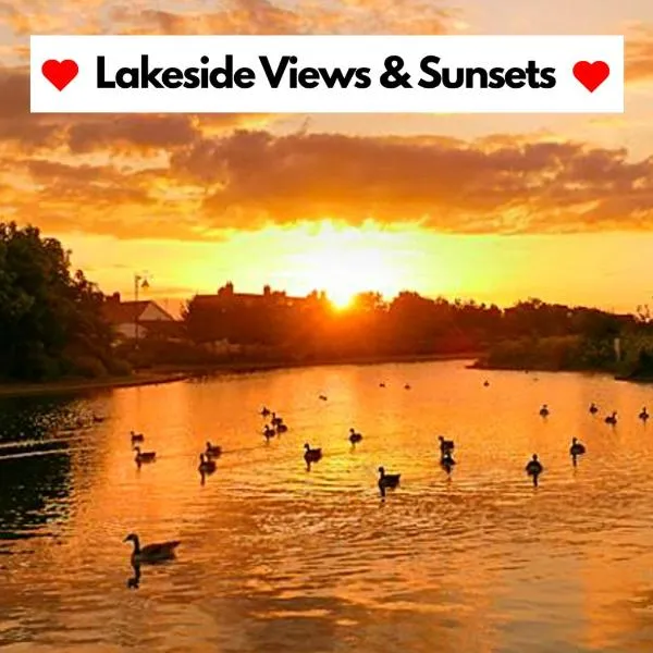 The Ultimate Romantic Getaway! Cosy Cottage surrounded by Wildlife with Lakeside views, Log Burner & miles of Sandy Beach on your Doorstep! All at the Best Location in Mablethorpe! For that "Special" Seaside experience!: Mablethorpe şehrinde bir otel