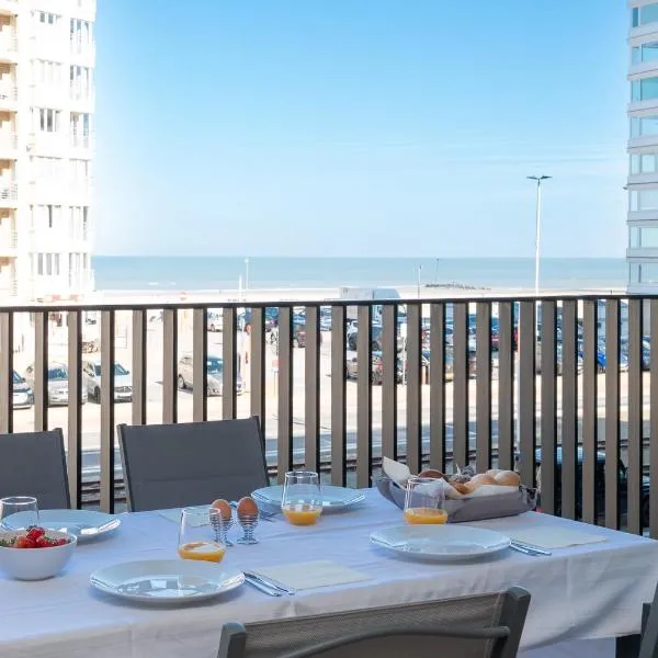 Sea View 1 BR Flat With Pool - Ideal For Couples & Families By SlowayStay Holiday Apartment & Short Term Rental Oostende, viešbutis Ostendėje