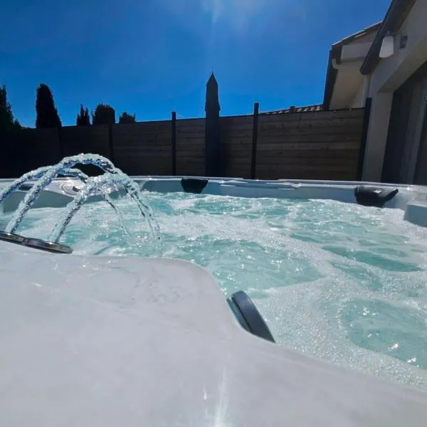 Gîte Douce Harmonie & Grand Spa 5 places -Privatif - Cocon au calme - 5 min Carcassonne, hotel en Villemoustaussou