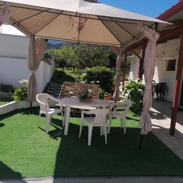 Angela's place - Stomio residence near the sea, hotel v destinaci Stómion