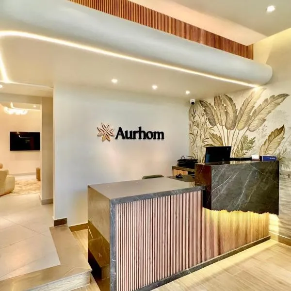 Aurhom By Royal Inn, hotel di Karachi
