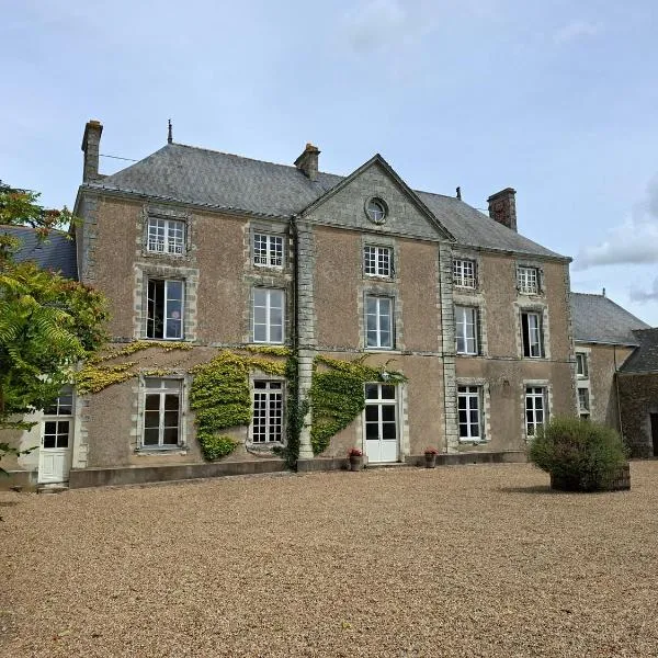 Château de la GENAISERIE - Chambres d'hôtes, hotel a Saint-Aubin-de-Luigné