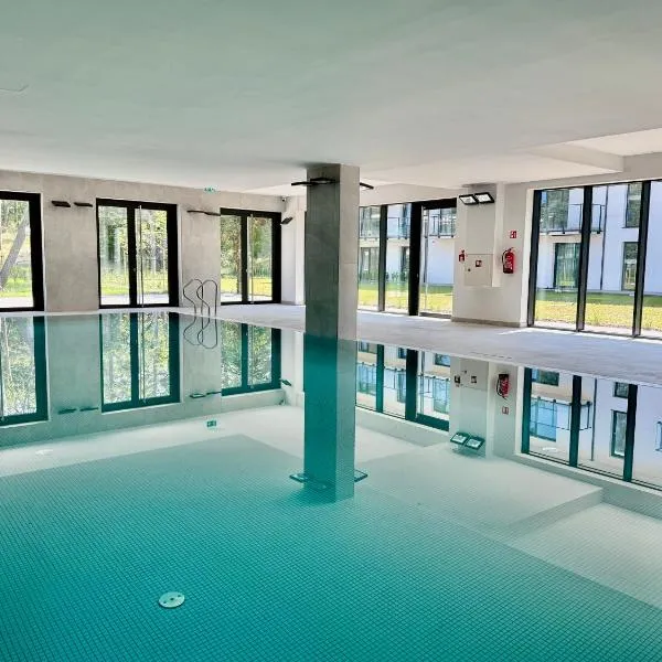 Rezydencja Niechorze Bud A219 z darmowym Basenem, Sauną, Jacuzzi, przy samej PLAŻY - 5D Apartments, hotel v destinaci Niechorze