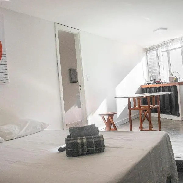 Studio a 160 metros da Praia do Farol da barra ll, hotel i Salvador