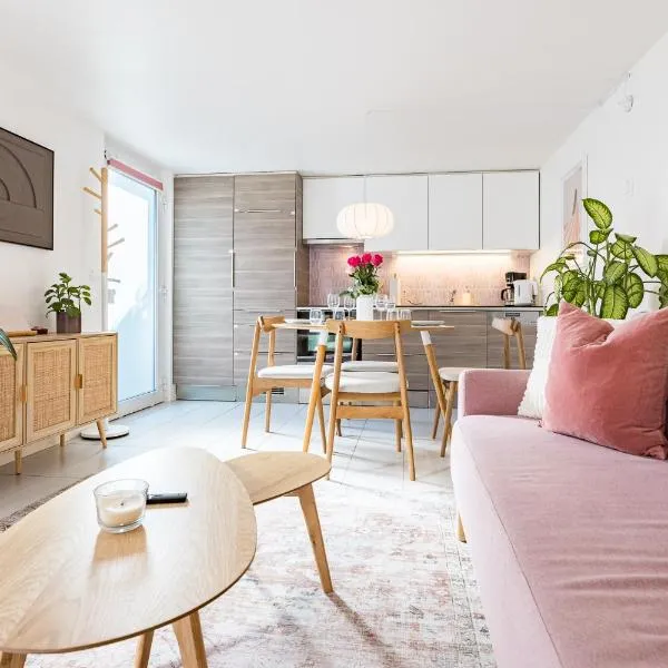 L'Escale - Vélos, Projecteur Ciné, Terrasse & Parfait pour séjour Pro avec Parking gratuit et WiFi rapide、エスタヴァイエ・ル・ラックのホテル