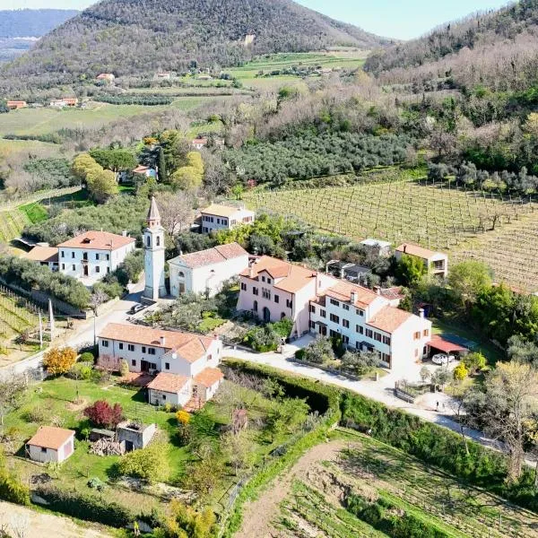 Locanda di Cornoleda، فندق في Cinto Euganeo