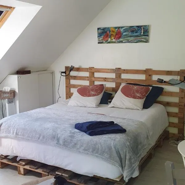 Evned Kelien, hotel di Theix