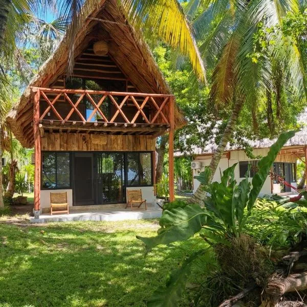 Xanthus Hotel, hotelli kohteessa Huay Pix