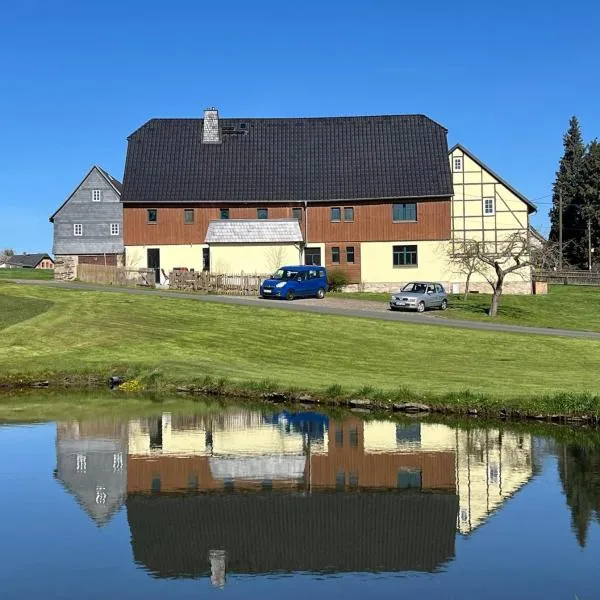 FEWO auf dem Bauernhof in wunderschöner Lage, Hotel in Wildenfels